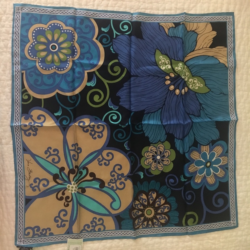 Vera Bradley Silk Scarf Mod Floral NWT